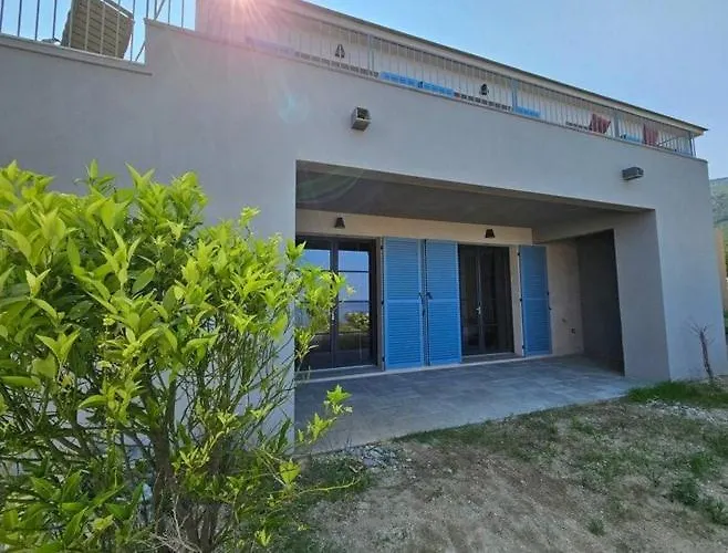 Casa Lunga A Erbalunga- A Deux Pas De La Villa Brando